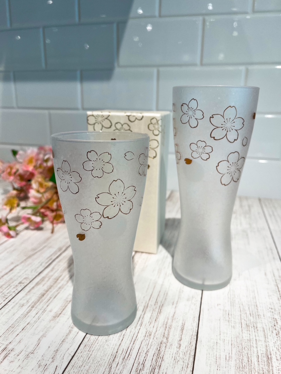 212 キッチンストア キラキラ☆モダンな桜の酒器–ショップニュース