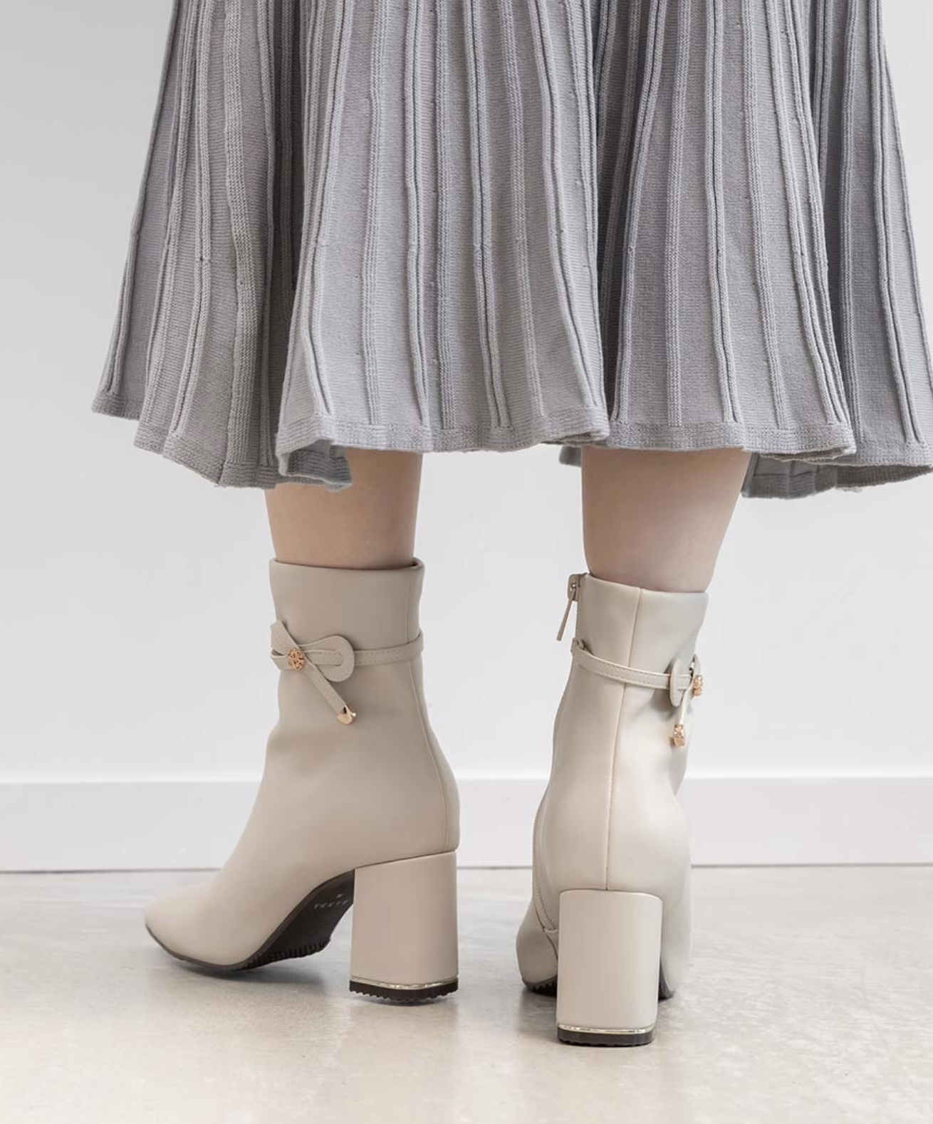 ランダ RANDA【2WAY 晴雨兼用 モノグラムリボンベルトショートブーツ