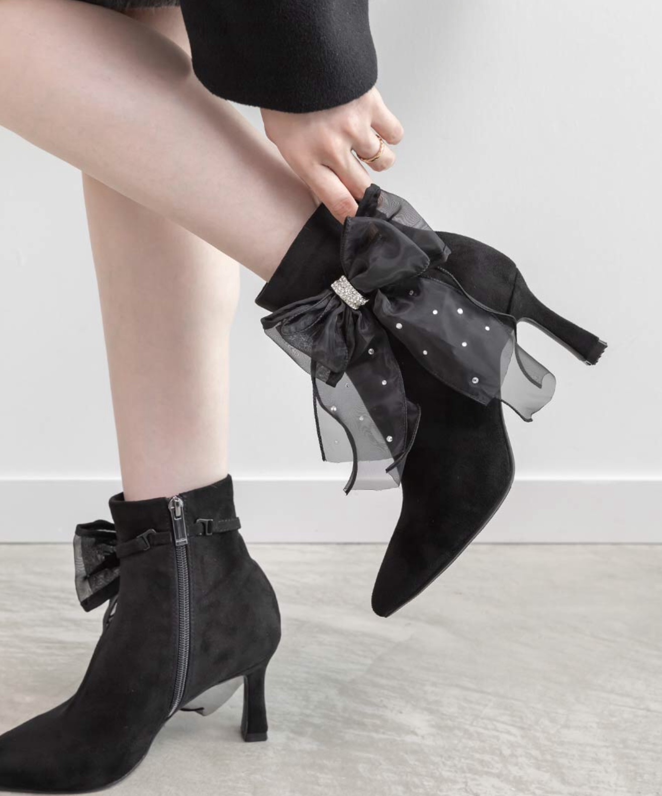 再値下げフェラガモsize8ショートブーツ　黒リボン 再値下げフェラガモsize8ショートブーツ 黒リボン 再値下げ