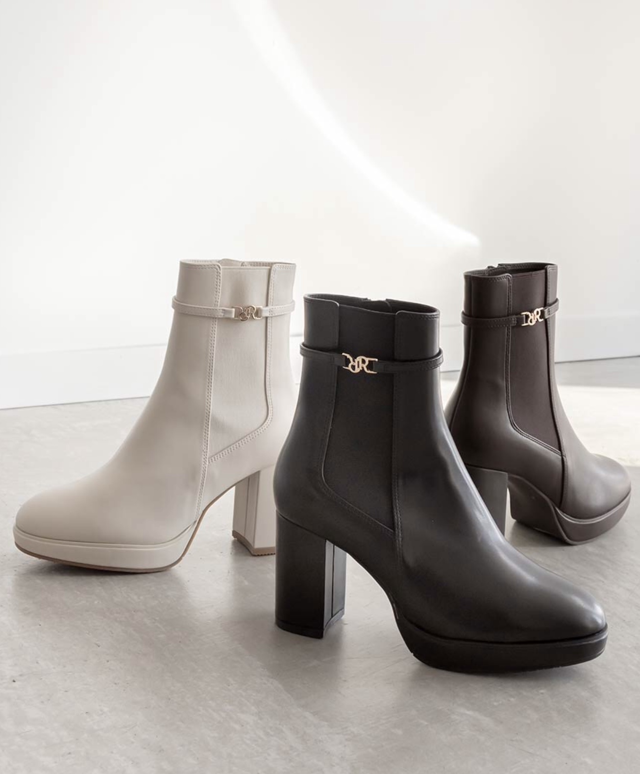 ランダ RANDA【晴雨兼用 2WAY サイドゴアヒールアップショートブーツ