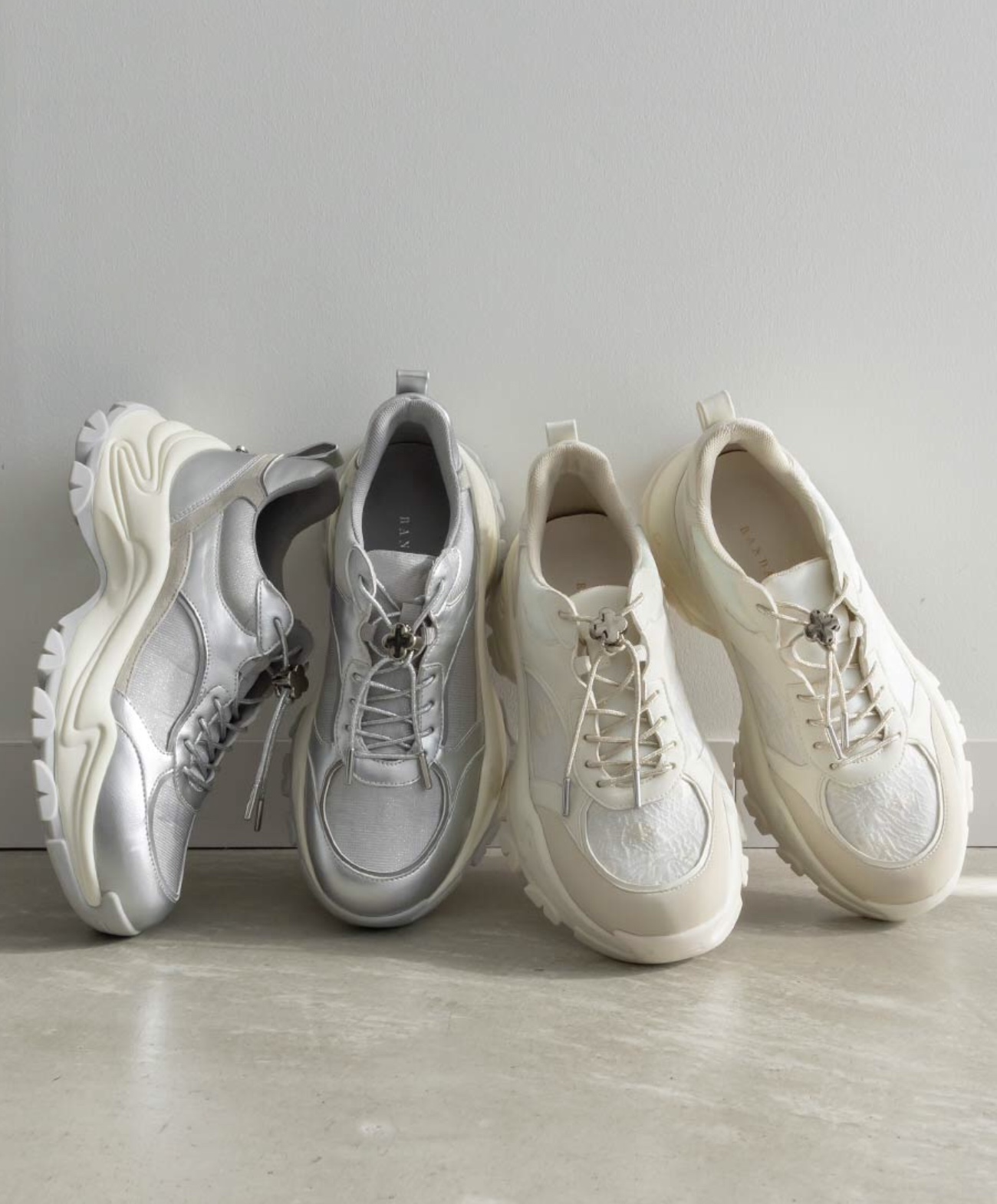 ランダ RANDA【フラワーパーツドローコードスニーカー】–ショップ