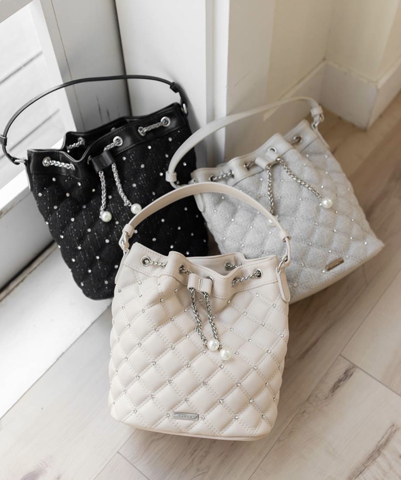 ランダ RANDA【2WAY ビジューキルティングショルダーバッグ】–ショップ