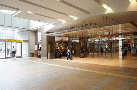 3.青山フラワーマーケットの隣から、札幌ステラプレイスセンターに入ります。